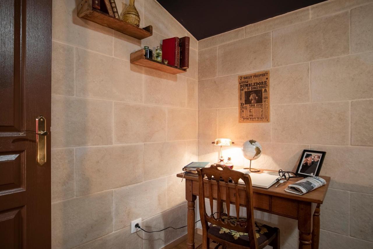 Le Refuge Du Sorcier - Enigme & Magie - Libourne Apartment Luaran gambar