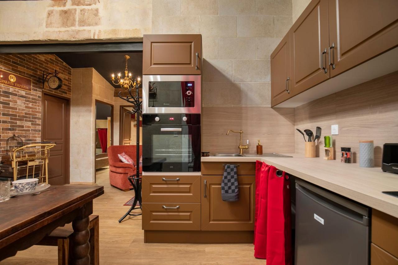 Le Refuge Du Sorcier - Enigme & Magie - Libourne Apartment Luaran gambar